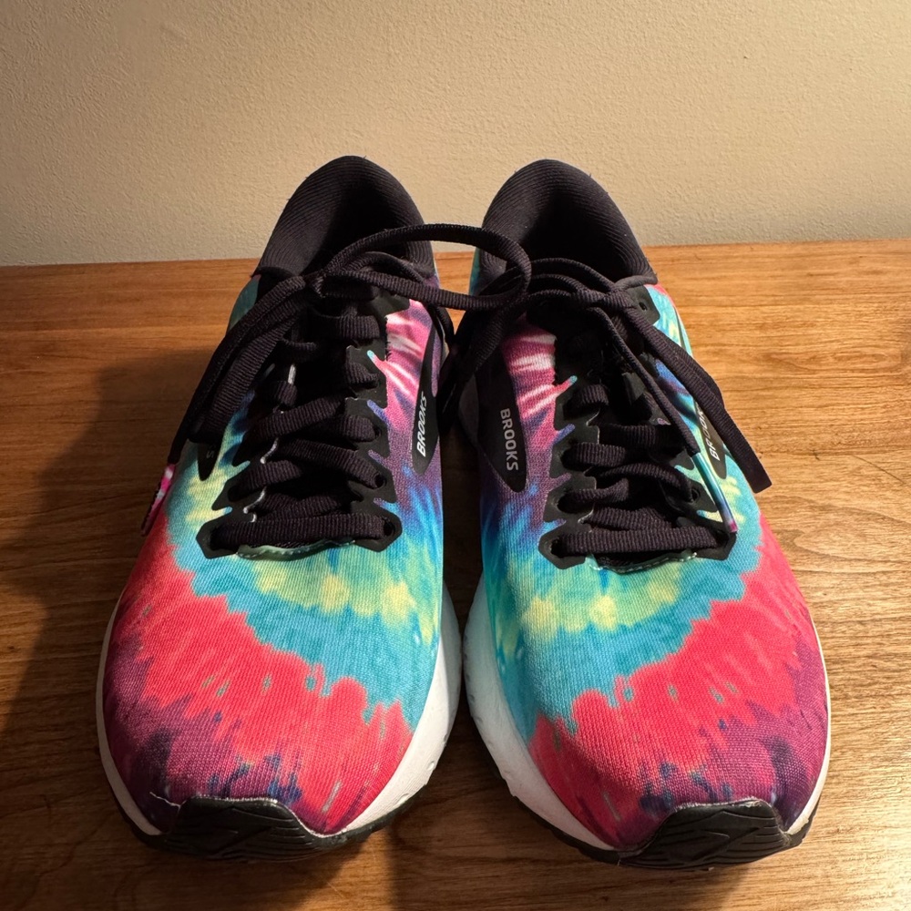Brooks Launch 7 Rock N Roll• Multi Color Tie-Dye• Size 7• New